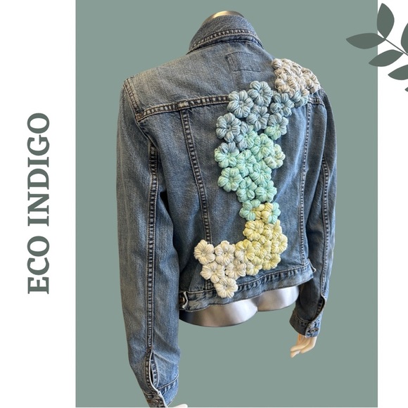 Eco Indigo Upcycled Jean Jacket Floral Crochet Flowers Cotton Blue Size Large - Picture 4 of 10